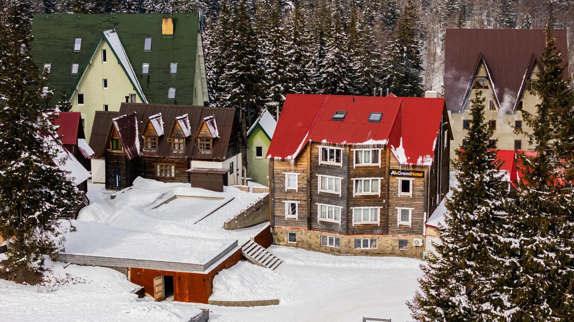 Gremi Hotel Dragobrat Exterior photo